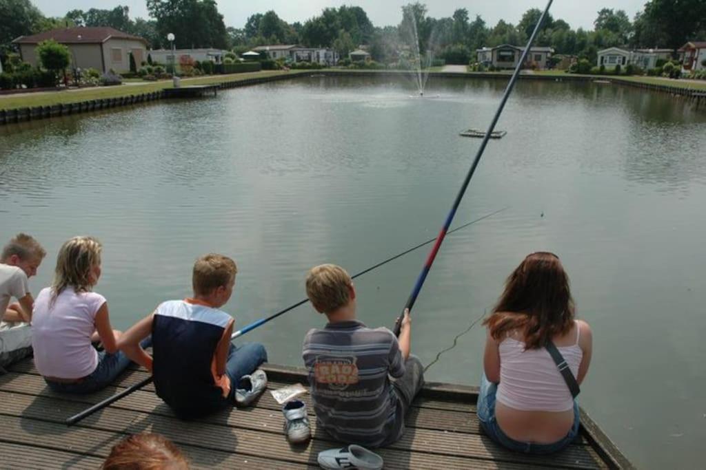 Chalet Voorzien Van Alle Gemakken In Een Bosrijke Omgeving Voorthuizen Esterno foto