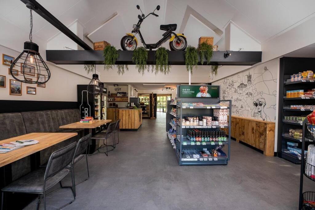 Chalet Voorzien Van Alle Gemakken In Een Bosrijke Omgeving Voorthuizen Esterno foto